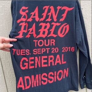 Saint Pablo Tour Long Sleeve Tee Medium